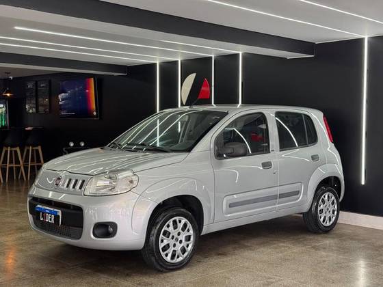 FIAT UNO 1.0 EVO VIVACE 8V FLEX 2P MANUAL